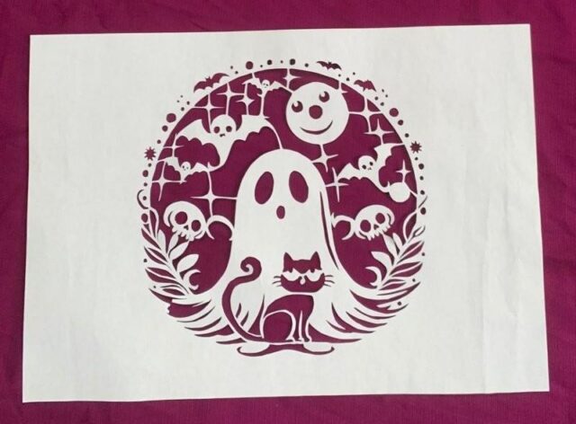 Ada Bakker, Haloween papercut